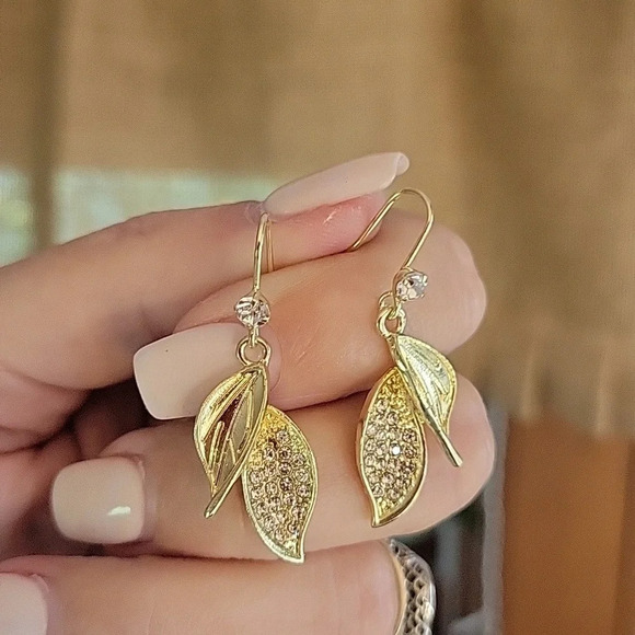 Dainty Shimmer Leaf Drop Earrings - Picture 5 of 7